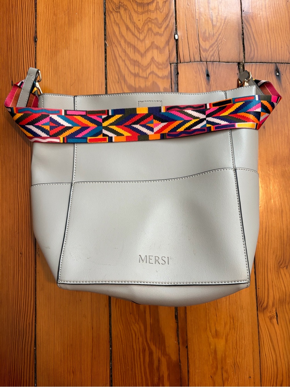Mersi Light Gray Leather Shoulder Bag with Colorful Adjustable Strap